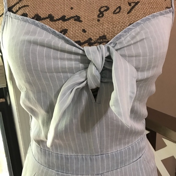 Romeo + Juliet Couture Light Blue Jumpsuit NWT New - Picture 2 of 8